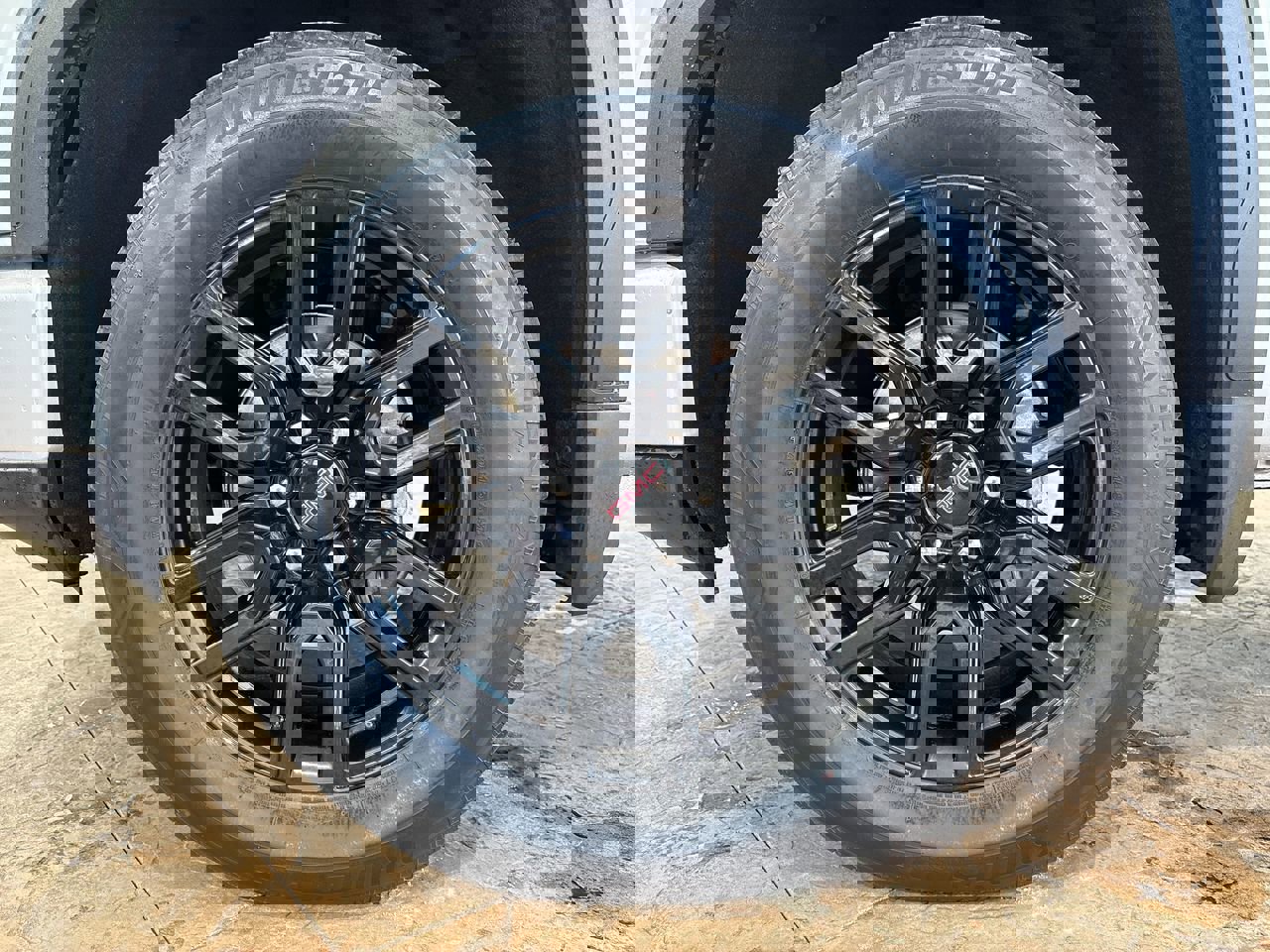 Used 2022 GMC Sierra 1500 Elevation RWD image 10