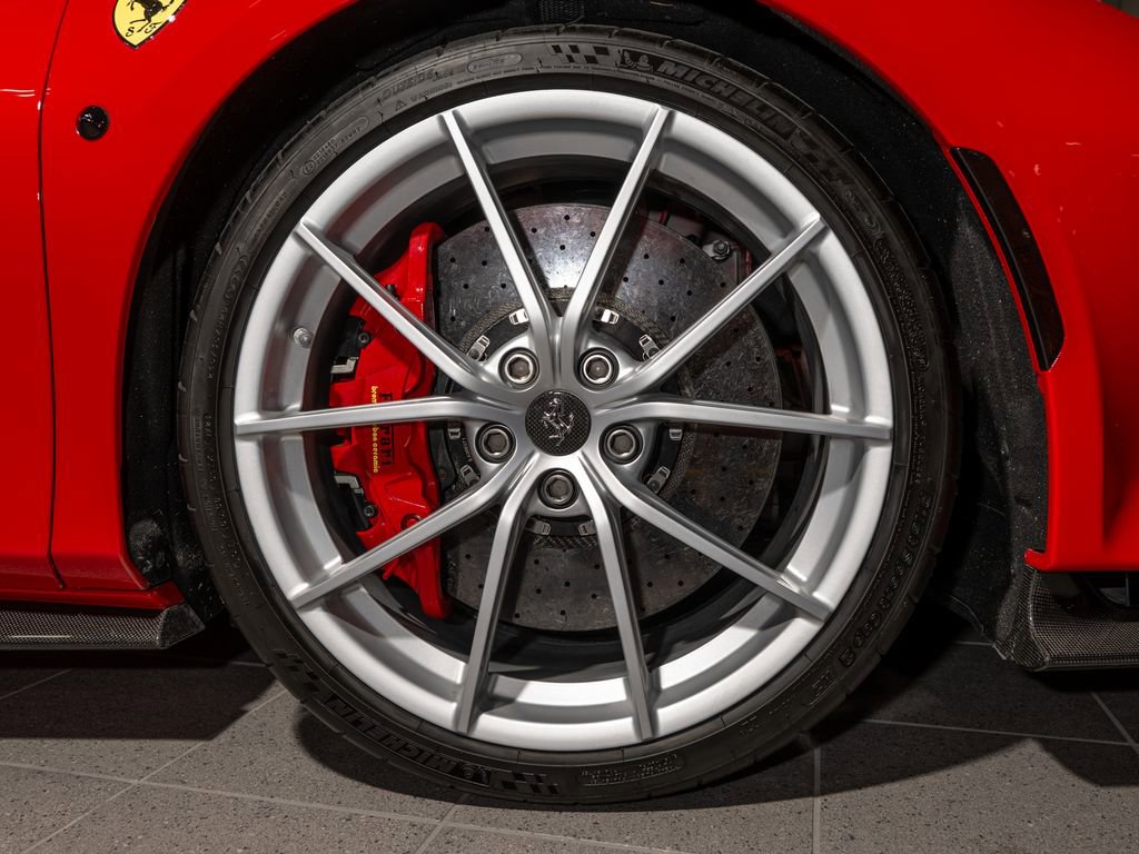 Certified 2019 Ferrari 488 Pista Coupe RWD image 40