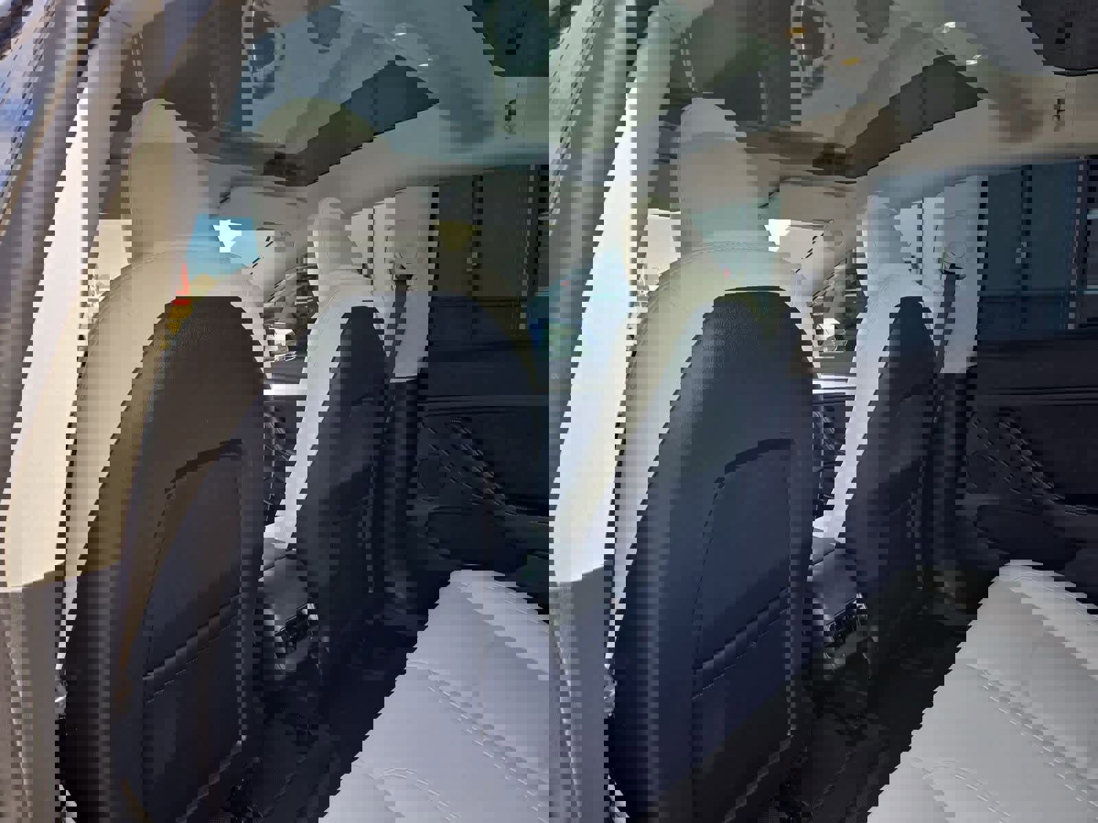 Used 2023 Tesla Model 3 Standard Range image 16