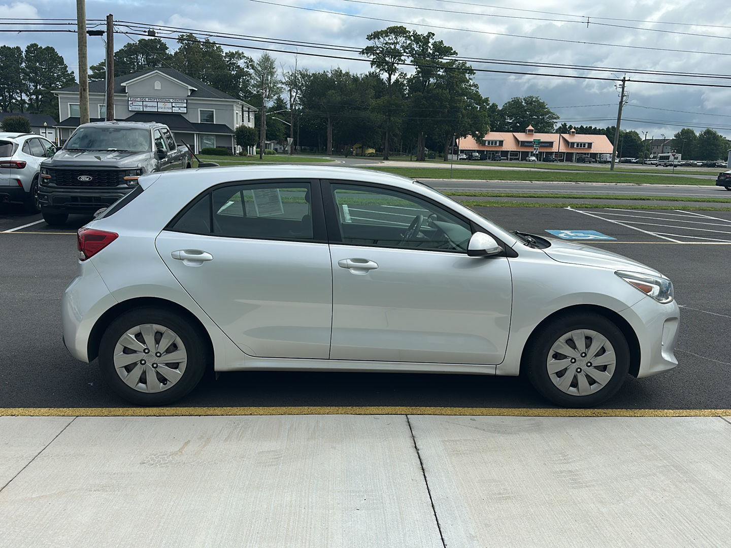 Used 2020 Kia Rio S FWD image 4