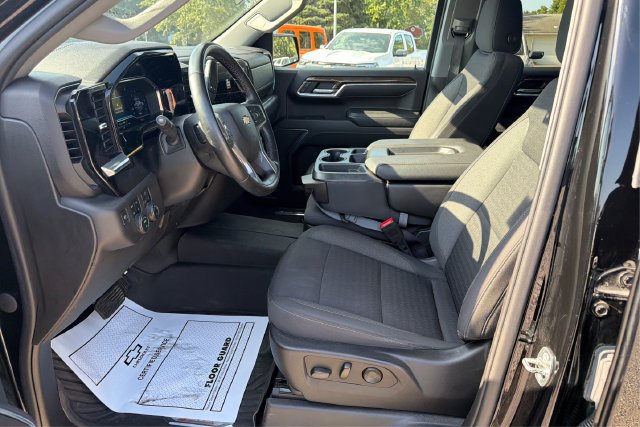 Used 2023 Chevrolet Silverado 1500 LT AWD/4WD image 9