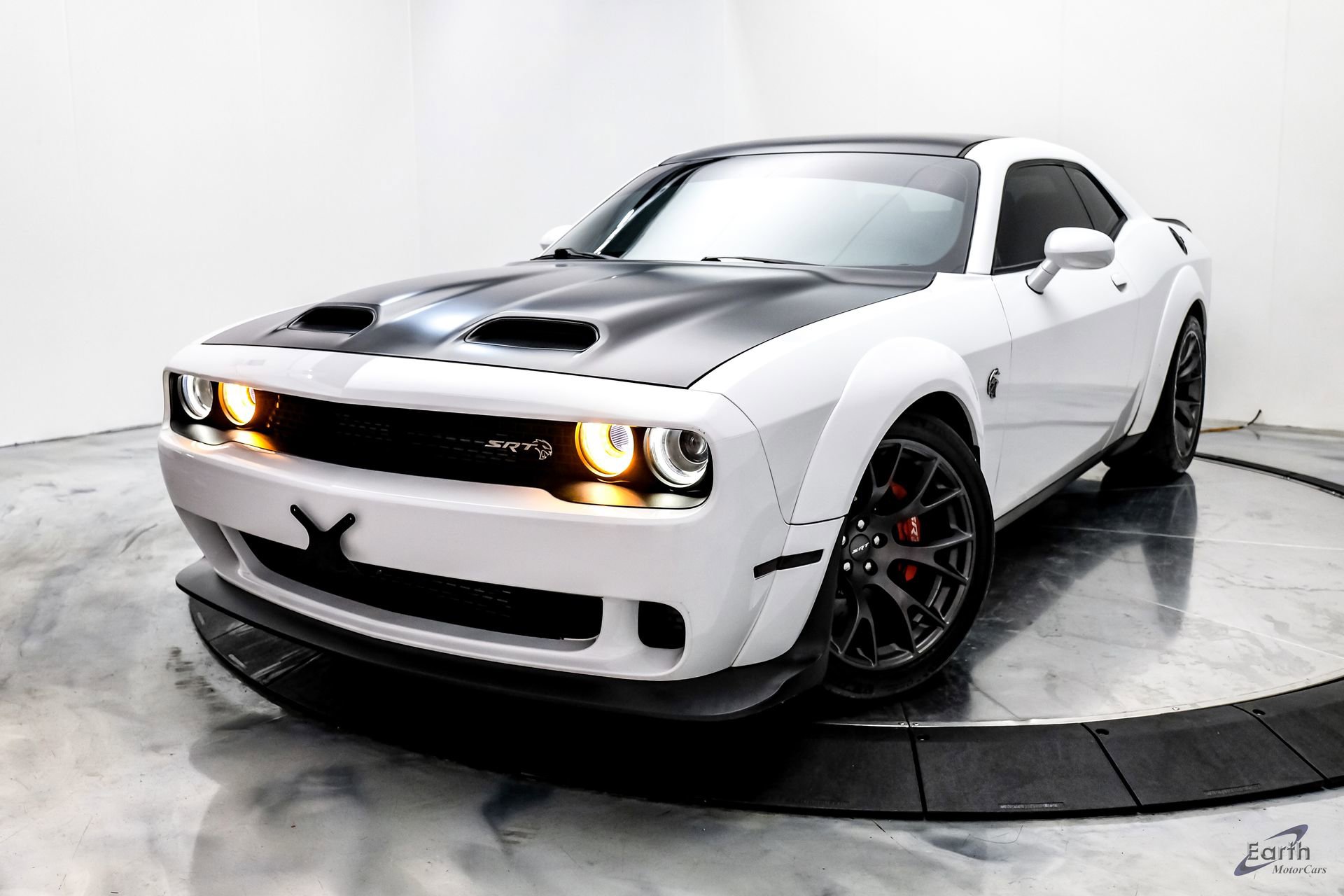 Used 2021 Dodge Challenger SRT Hellcat Redeye image 5