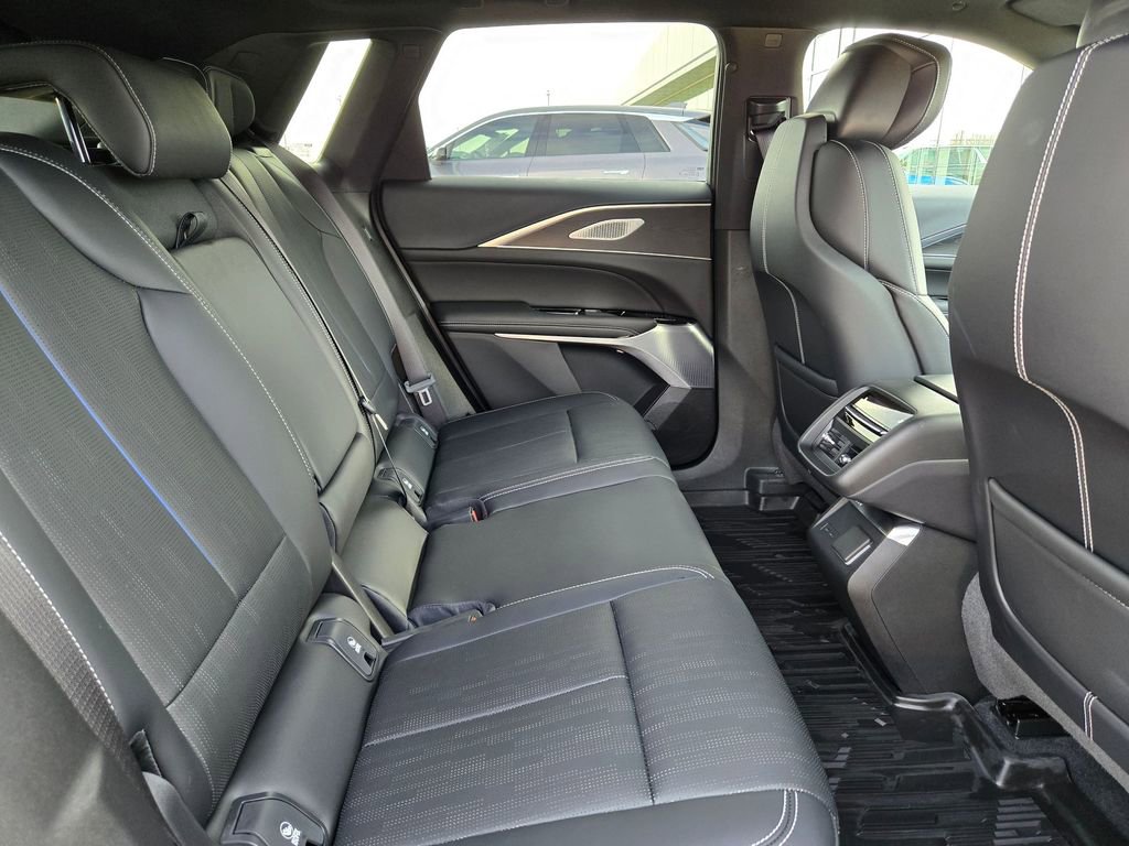 Certified 2025 Cadillac Lyriq Luxury w/ LPO, Floor Liner Package image 31