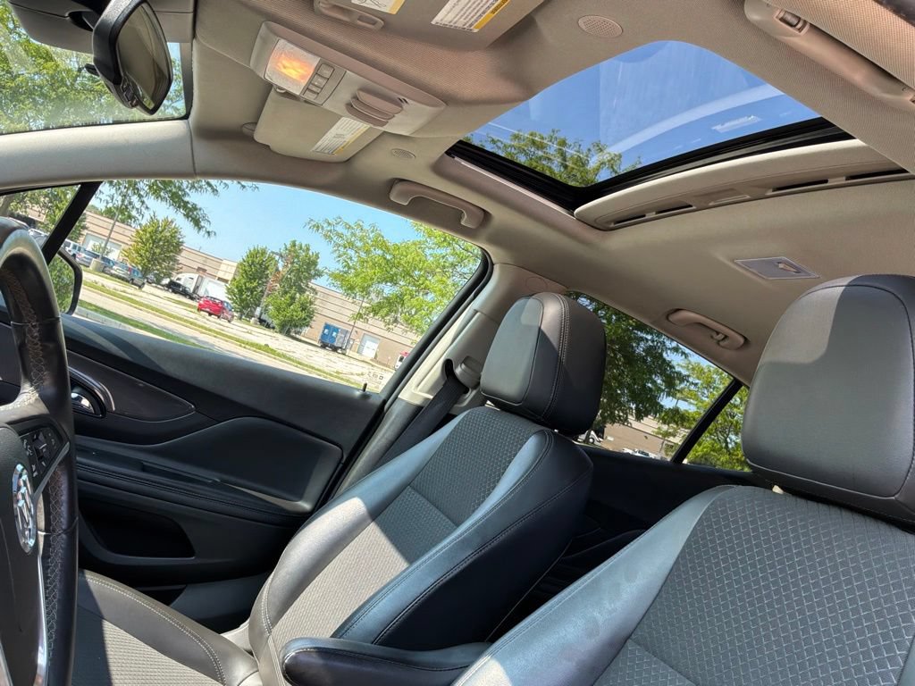 Used 2021 Buick Encore Preferred w/ Safety Package II AWD/4WD image 29
