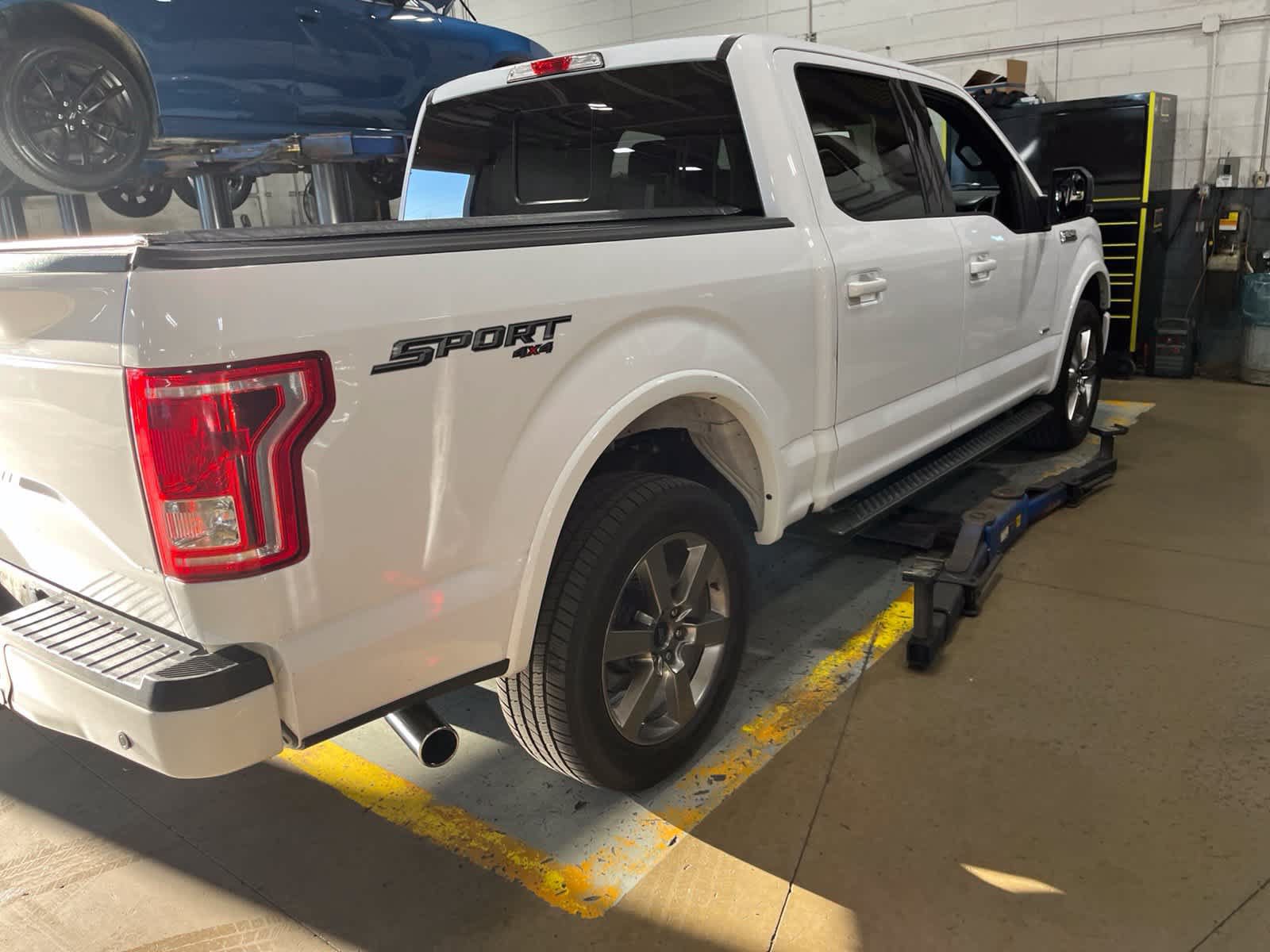 Used 2017 Ford F150 XLT w/ Equipment Group 302A Luxury AWD/4WD image 19