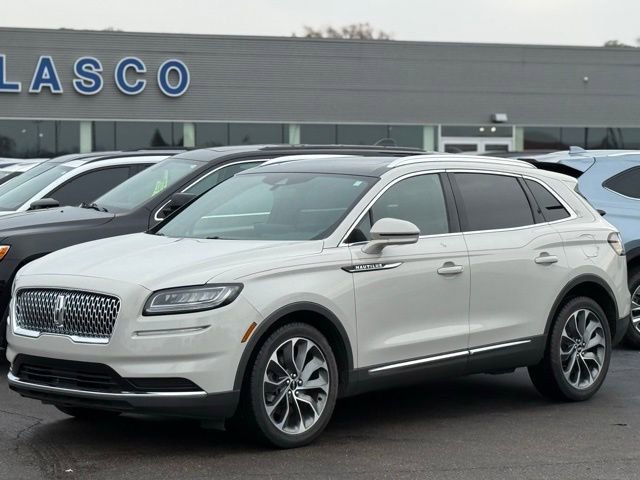 Used 2022 Lincoln Nautilus Reserve w/ Luxury Package image 31