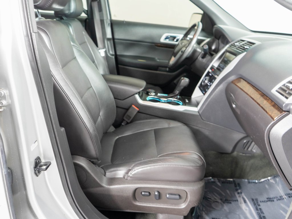 Used 2014 Ford Explorer Limited w/ Equipment Group 302A image 8