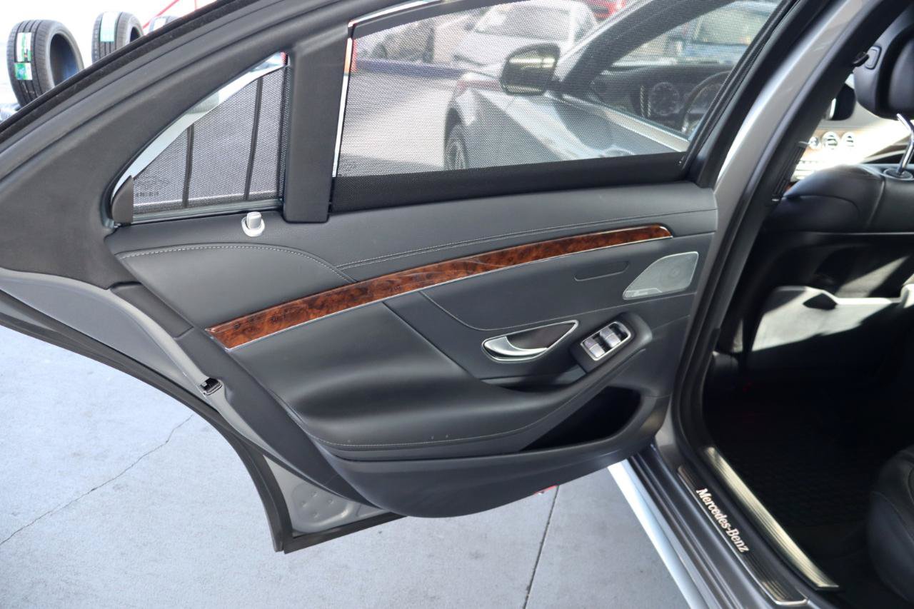 Used 2015 Mercedes-Benz S 550 4MATIC Sedan image 31