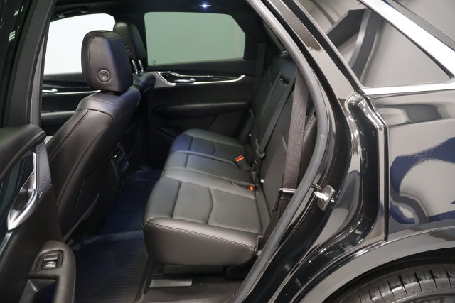 Used 2024 Cadillac XT5 Premium Luxury w/ LPO, Floor Liner Package AWD/4WD image 21
