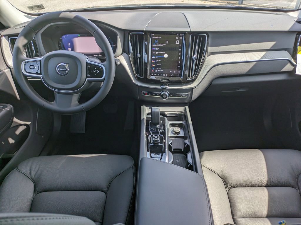 New 2025 Volvo XC60 T8 Plus w/ Protection Package Premier AWD/4WD image 14