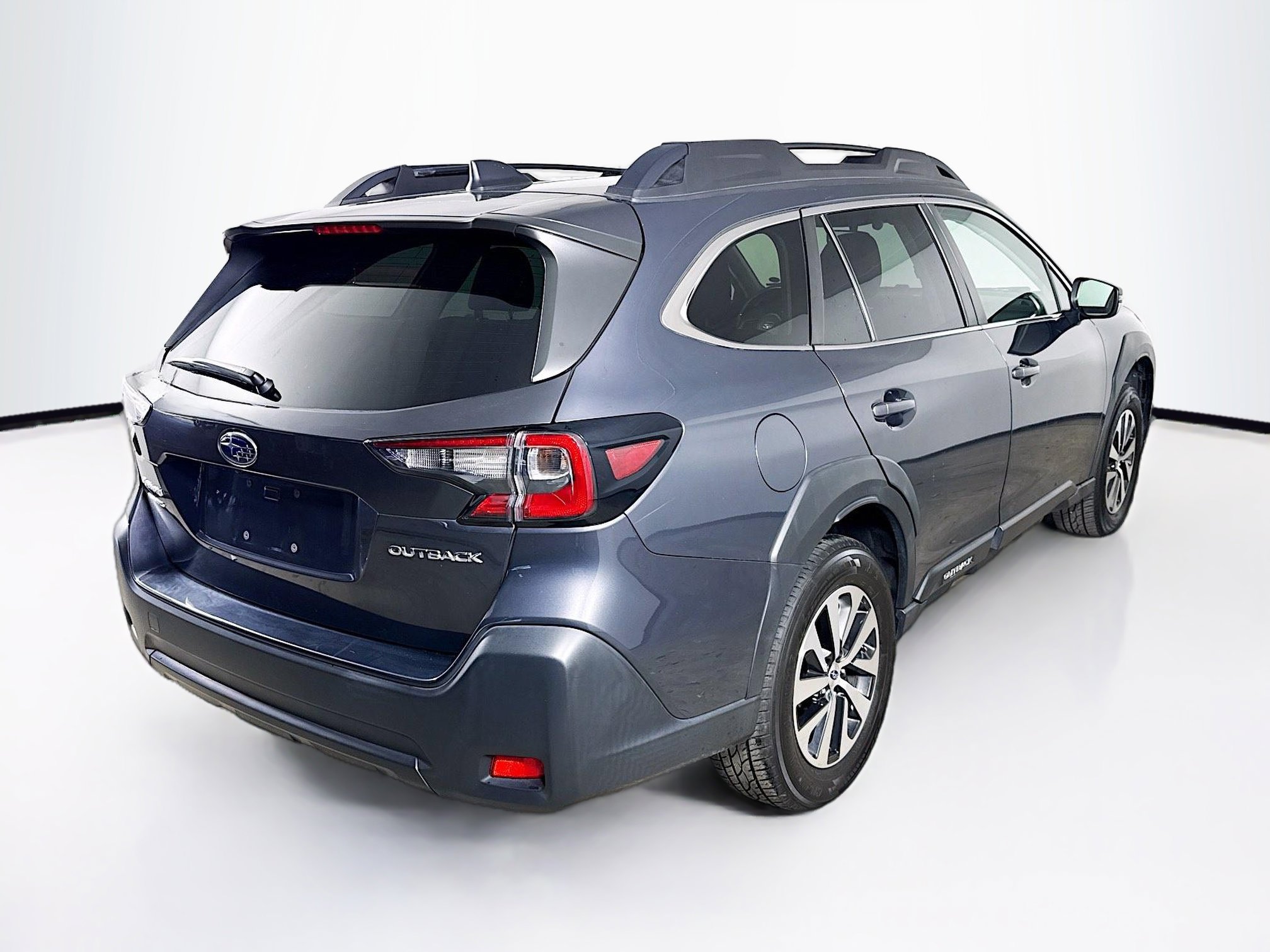 Used 2024 Subaru Outback Premium AWD/4WD image 31