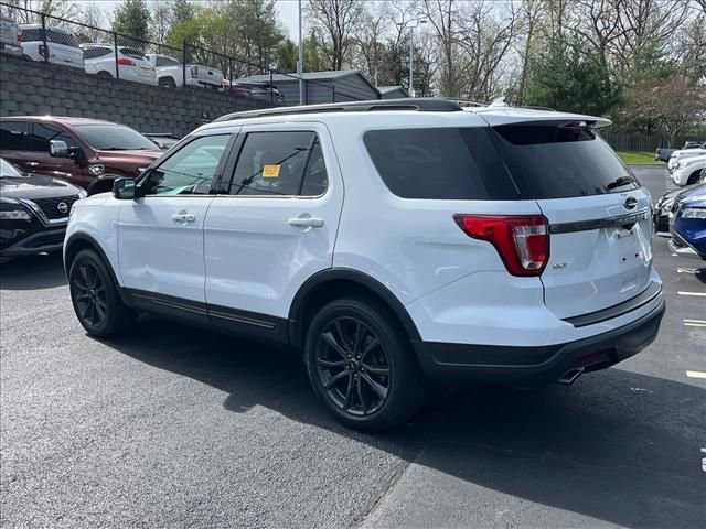 Used 2018 Ford Explorer XLT w/ Equipment Group 202A image 5