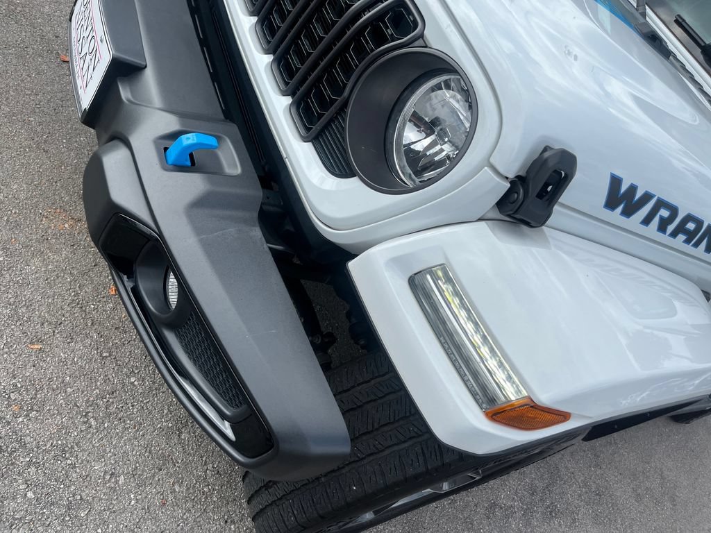 Used 2024 Jeep Wrangler Unlimited w/ Convenience Group AWD/4WD image 37