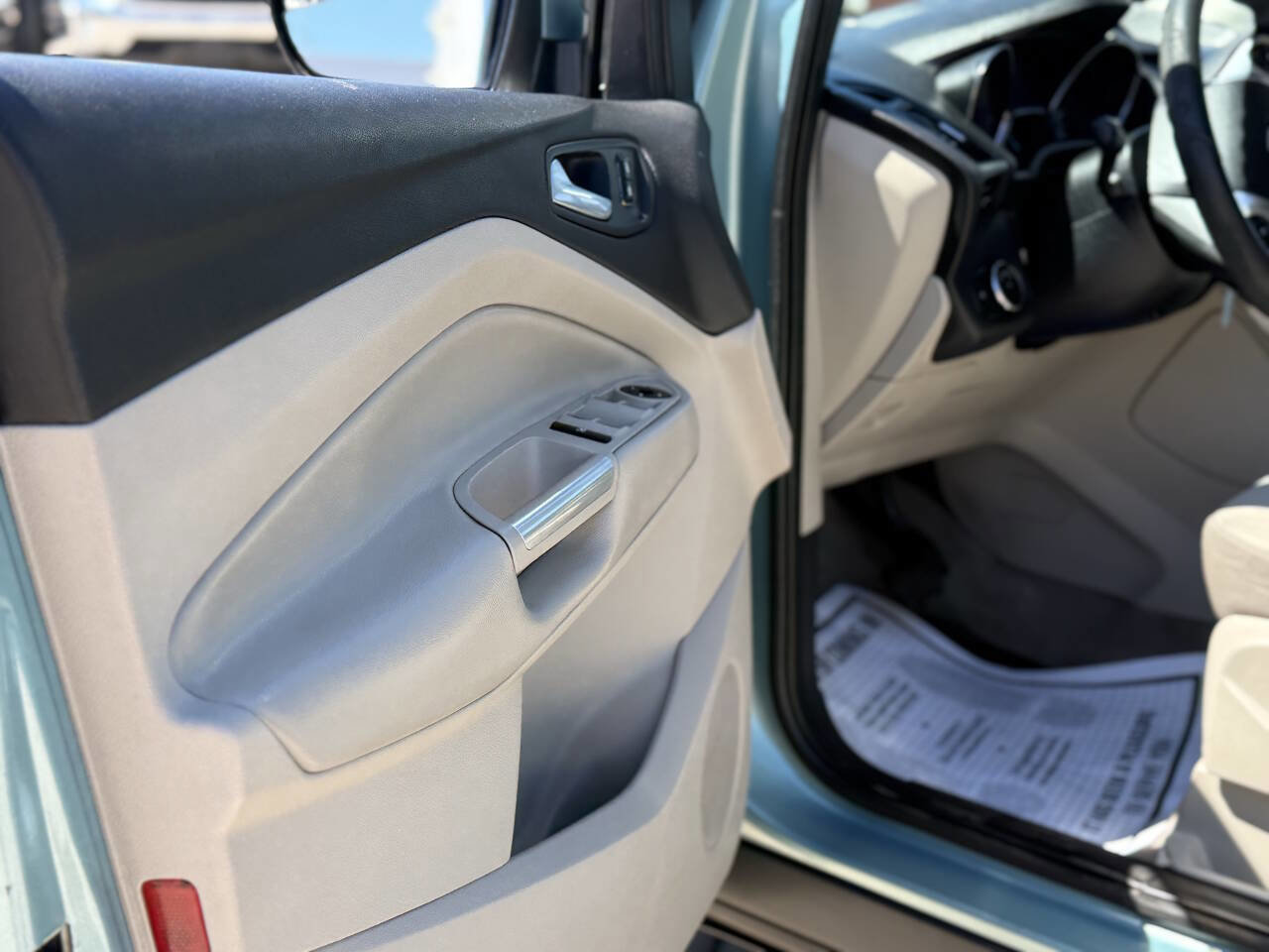 Used 2013 Ford Escape SE image 17