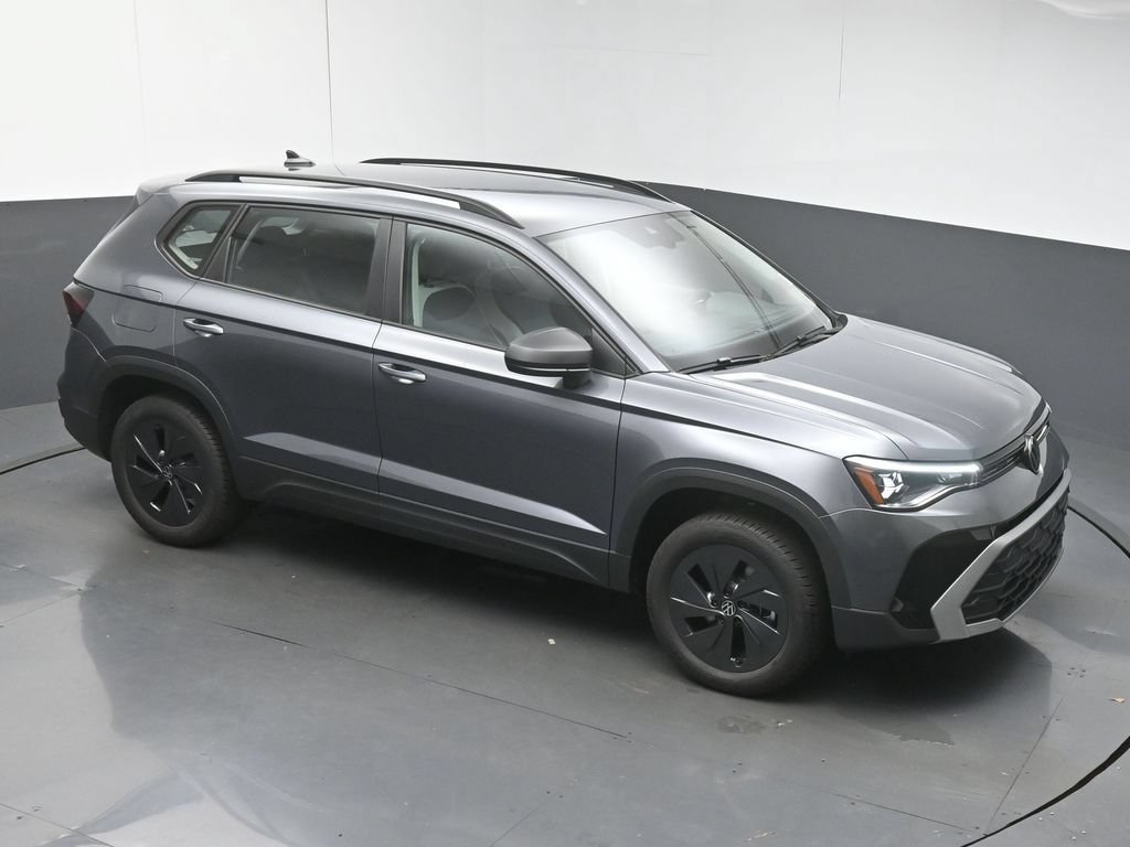 Used 2025 Volkswagen Taos SE FWD image 42