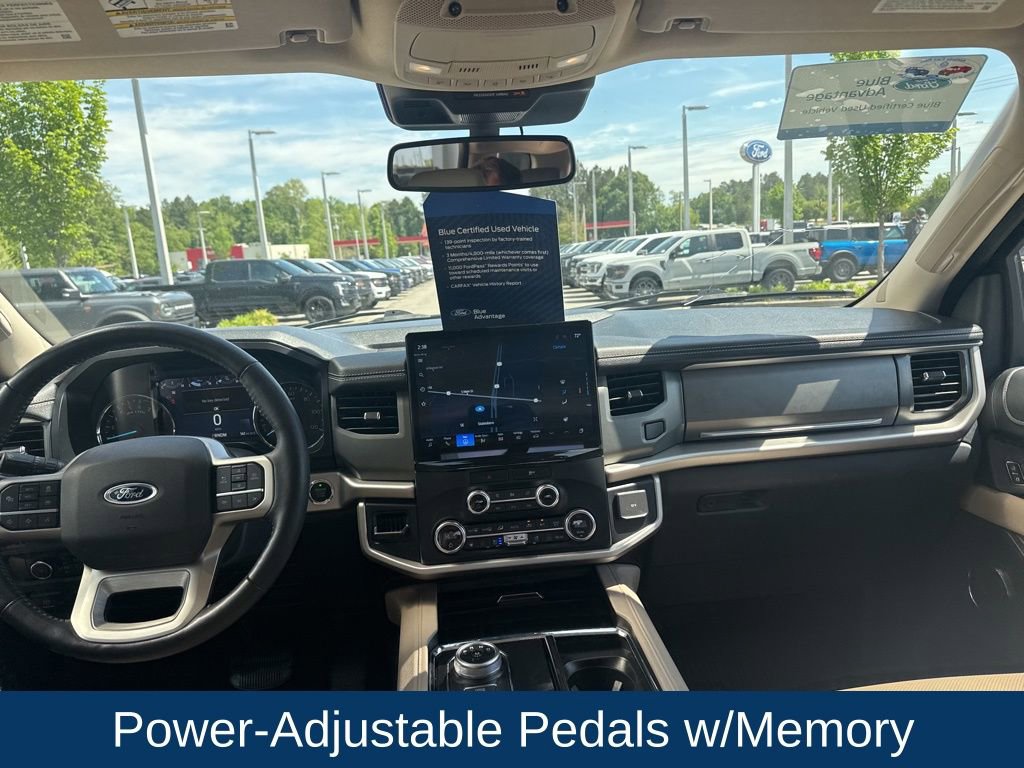 Used 2023 Ford Expedition XLT image 24