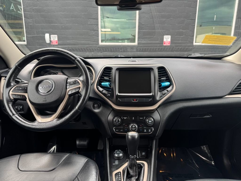 Used 2014 Jeep Cherokee Limited AWD/4WD image 17