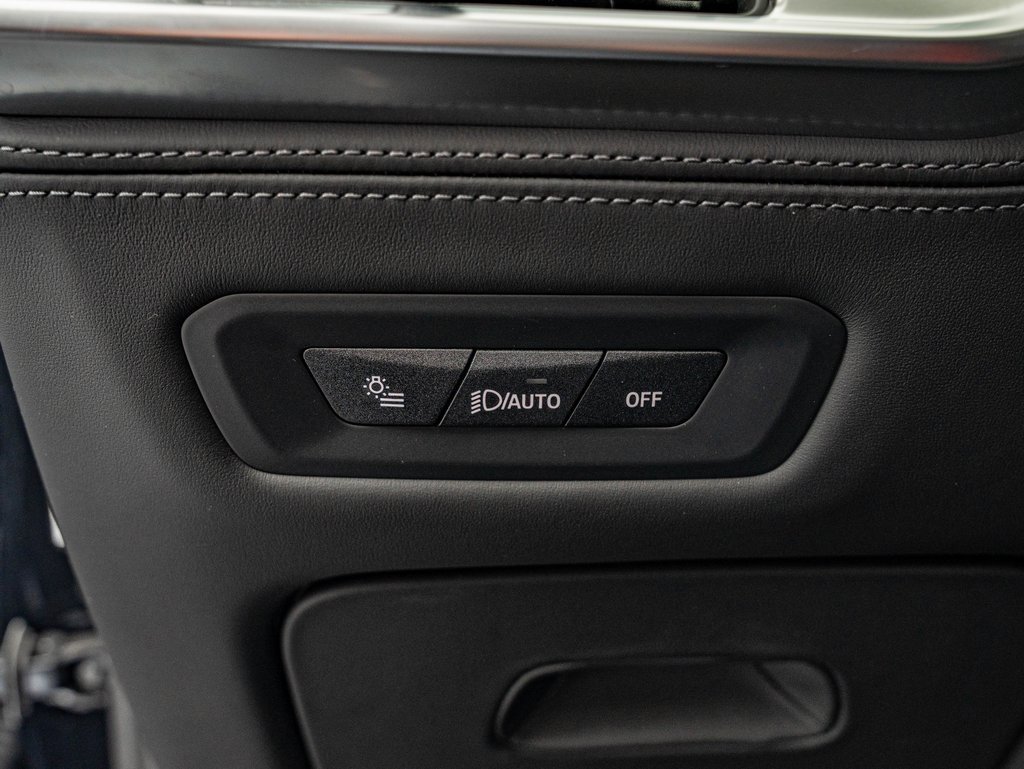 Used 2025 BMW X5 M Competition w/ Executive Package image 26