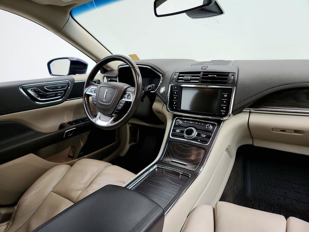 Used 2018 Lincoln Continental Reserve AWD/4WD image 24