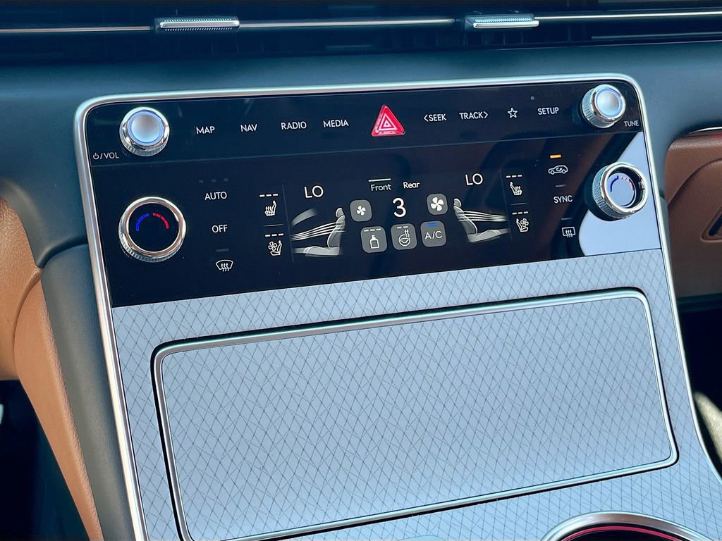 Used 2025 Genesis GV80 3.5T Prestige image 16