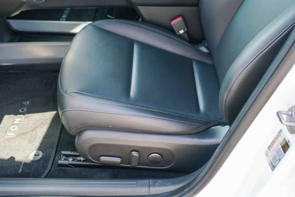 Used 2024 Hyundai Ioniq 6 SEL RWD image 20