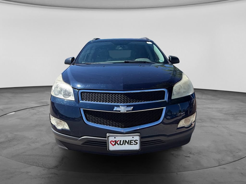 Used 2011 Chevrolet Traverse LS FWD image 3