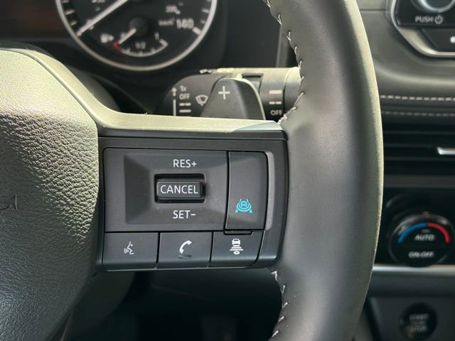 Used 2025 Nissan Rogue SV image 15