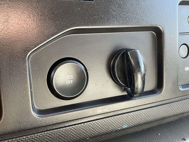 Used 2014 Ford E-250 and Econoline 250 w/ Power Group image 27