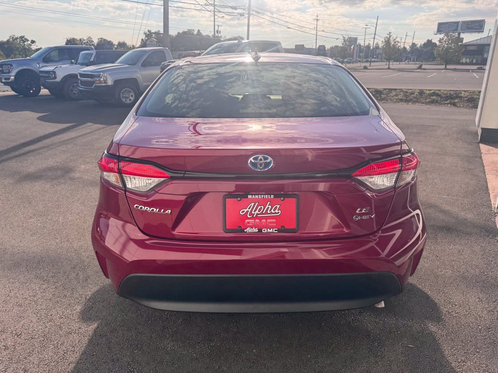 Used 2025 Toyota Corolla LE AWD/4WD image 5