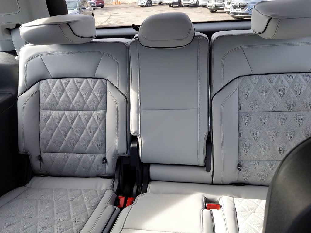 New 2026 Lincoln Navigator Black Label AWD/4WD image 26