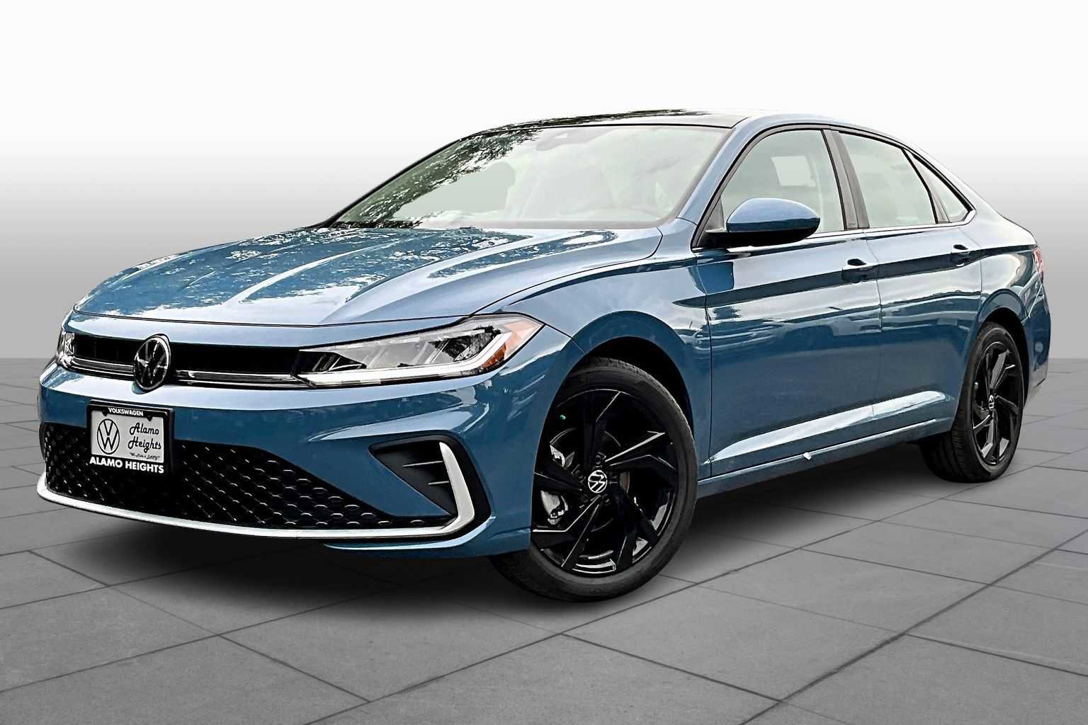 New 2025 Volkswagen Jetta SE