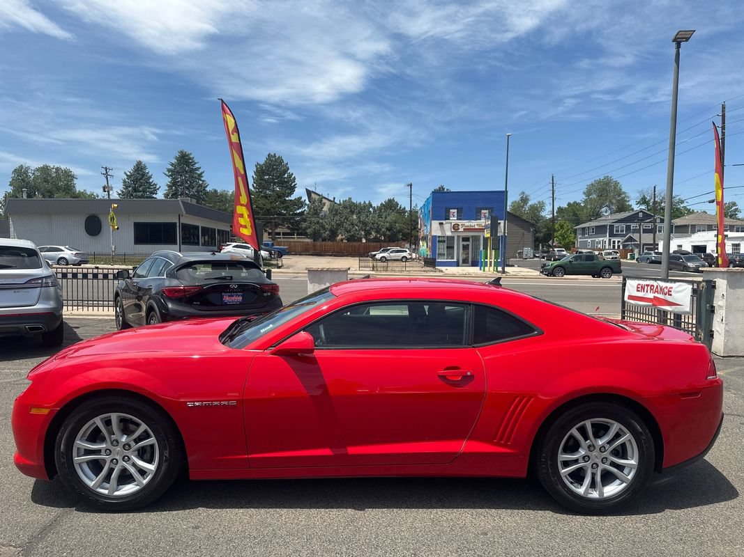 Used 2015 Chevrolet Camaro LS RWD image 8
