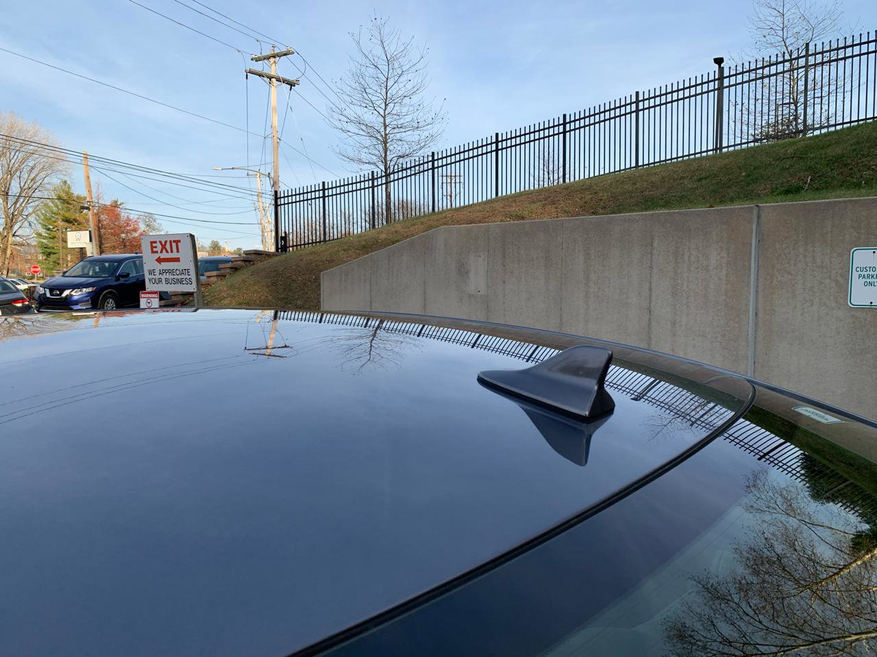 Used 2014 Lexus ES 300h w/ Luxury Package w/Bamboo Trim image 29