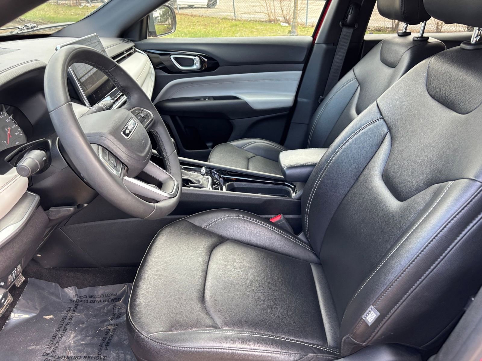 Used 2025 Jeep Compass Limited AWD/4WD image 28