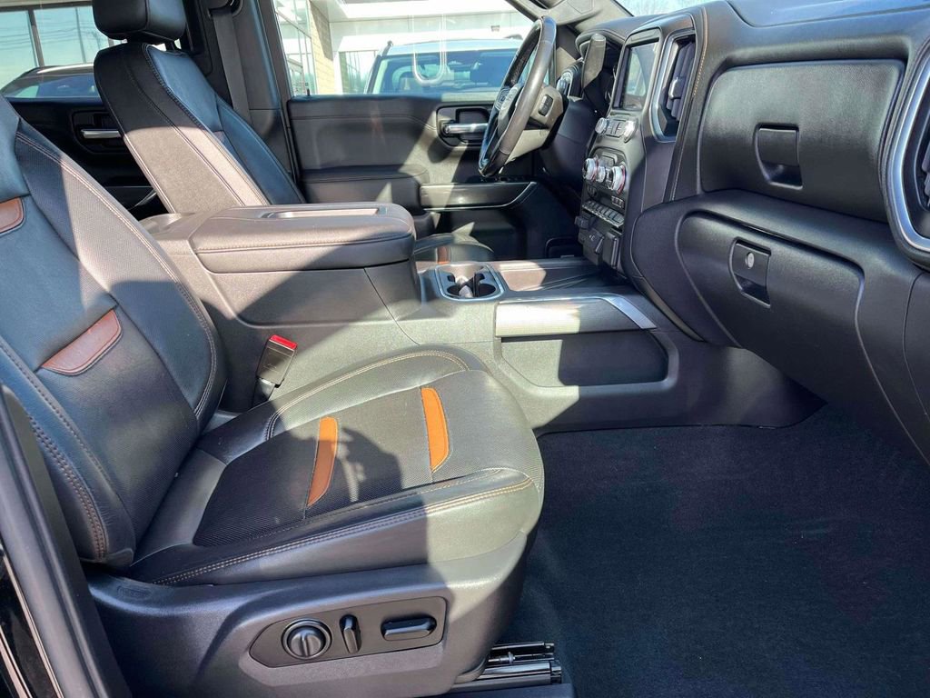 Used 2021 GMC Sierra 1500 AT4 w/ AT4 Premium Package image 11