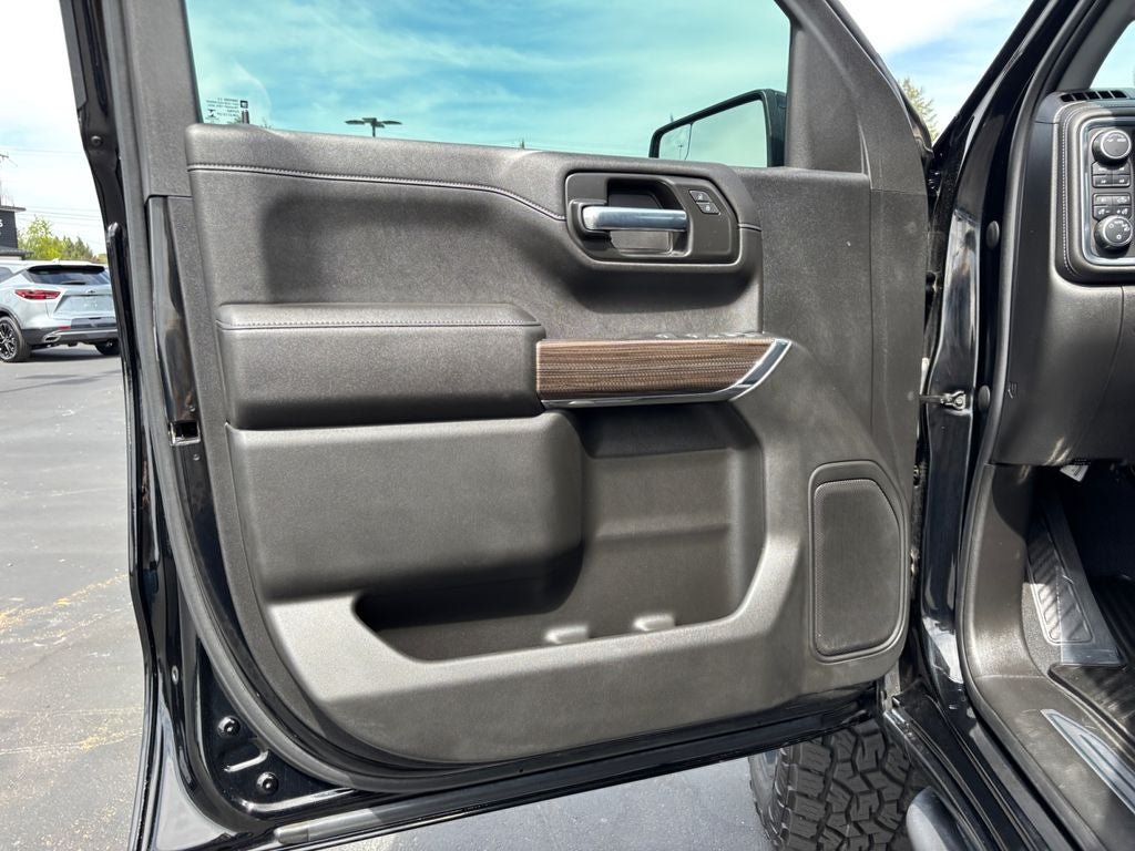 Used 2022 Chevrolet Silverado 1500 LT Trail Boss AWD/4WD image 20