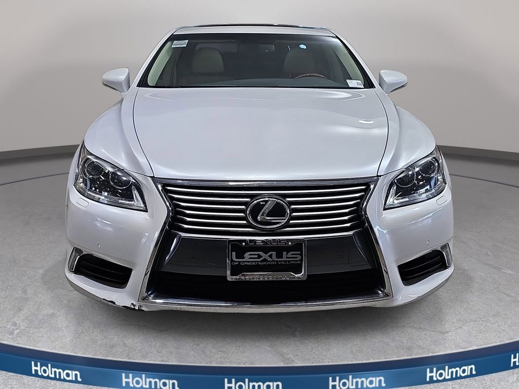Used 2016 Lexus LS 460 w/ Comfort Package RWD image 3