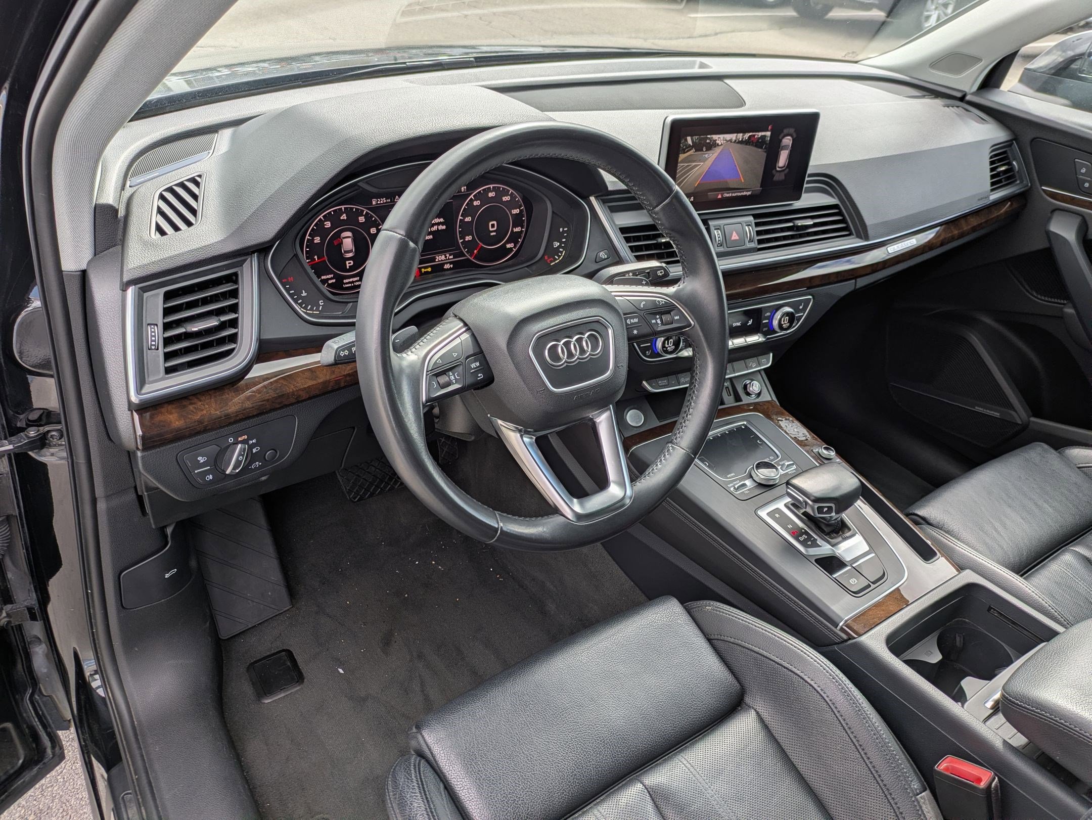 Used 2019 Audi Q5 2.0T Premium Plus w/ Premium Plus Package image 16