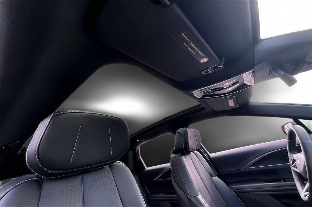 Used 2024 Cadillac Lyriq Luxury image 22