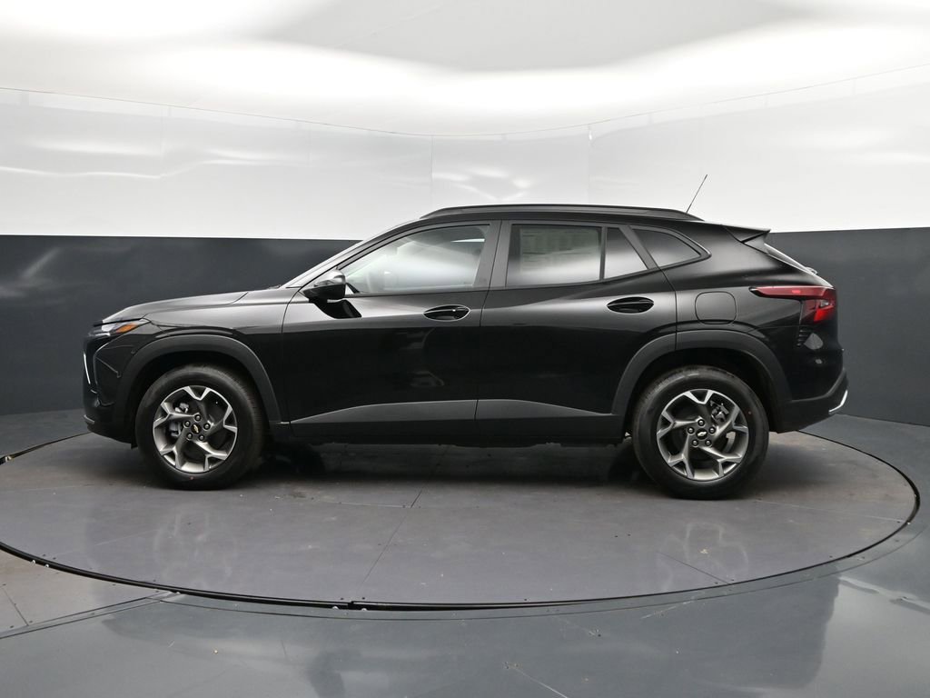 New 2026 Chevrolet Trax LT w/ LT Convenience Package FWD image 4