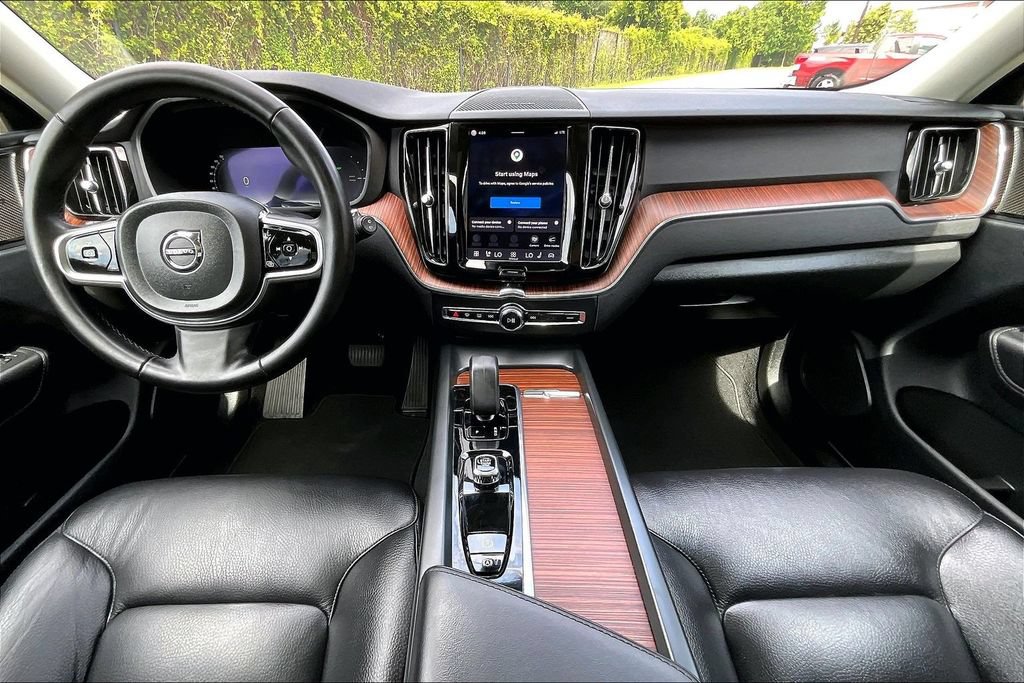 Used 2024 Volvo XC60 T8 Plus w/ Protection Package Premier AWD/4WD image 20