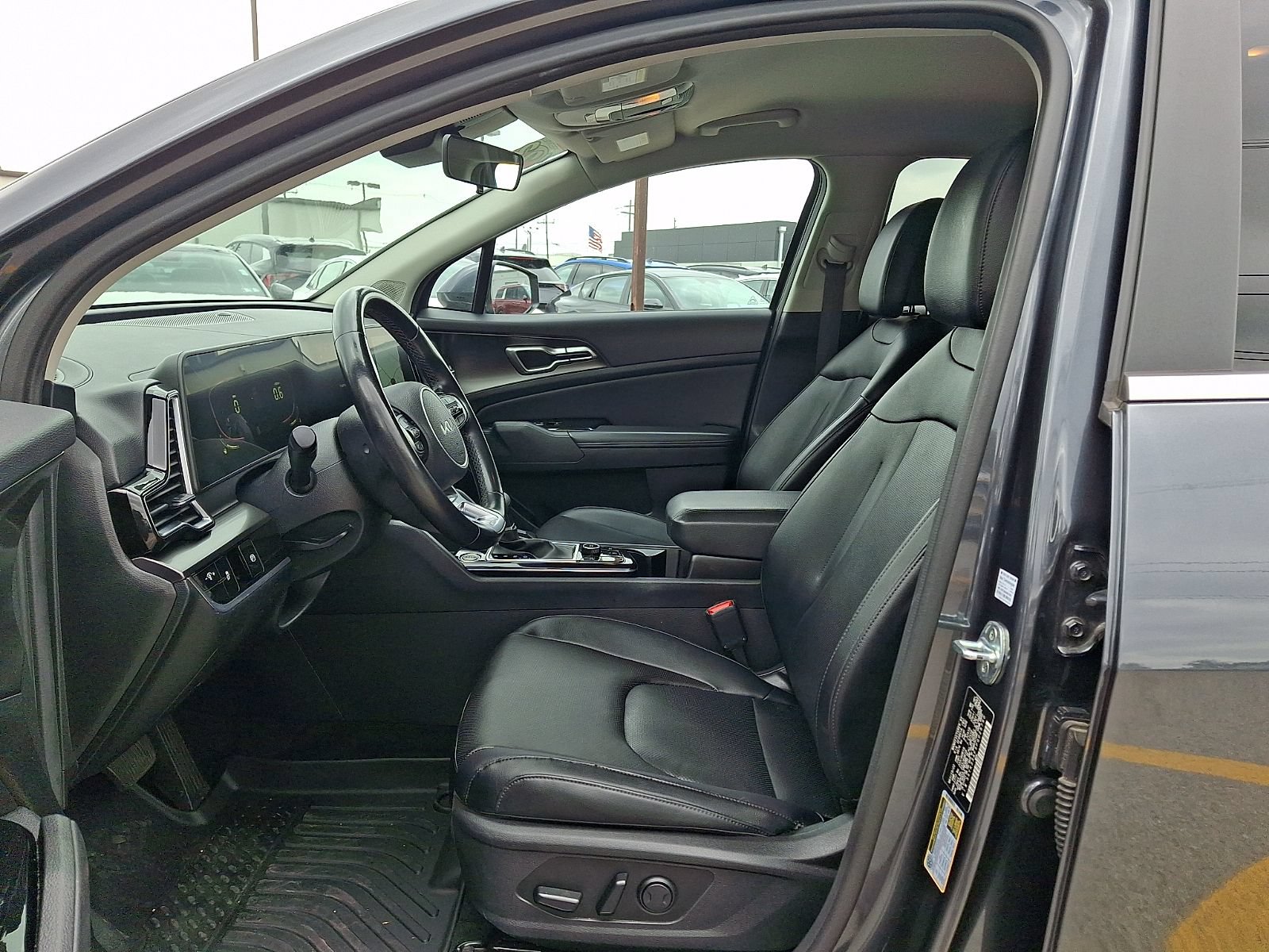 Used 2023 Kia Sportage EX FWD image 14
