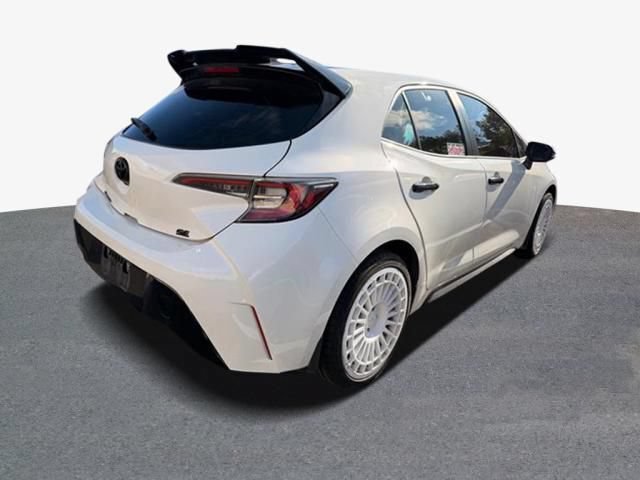 Used 2022 Toyota Corolla SE FWD image 3