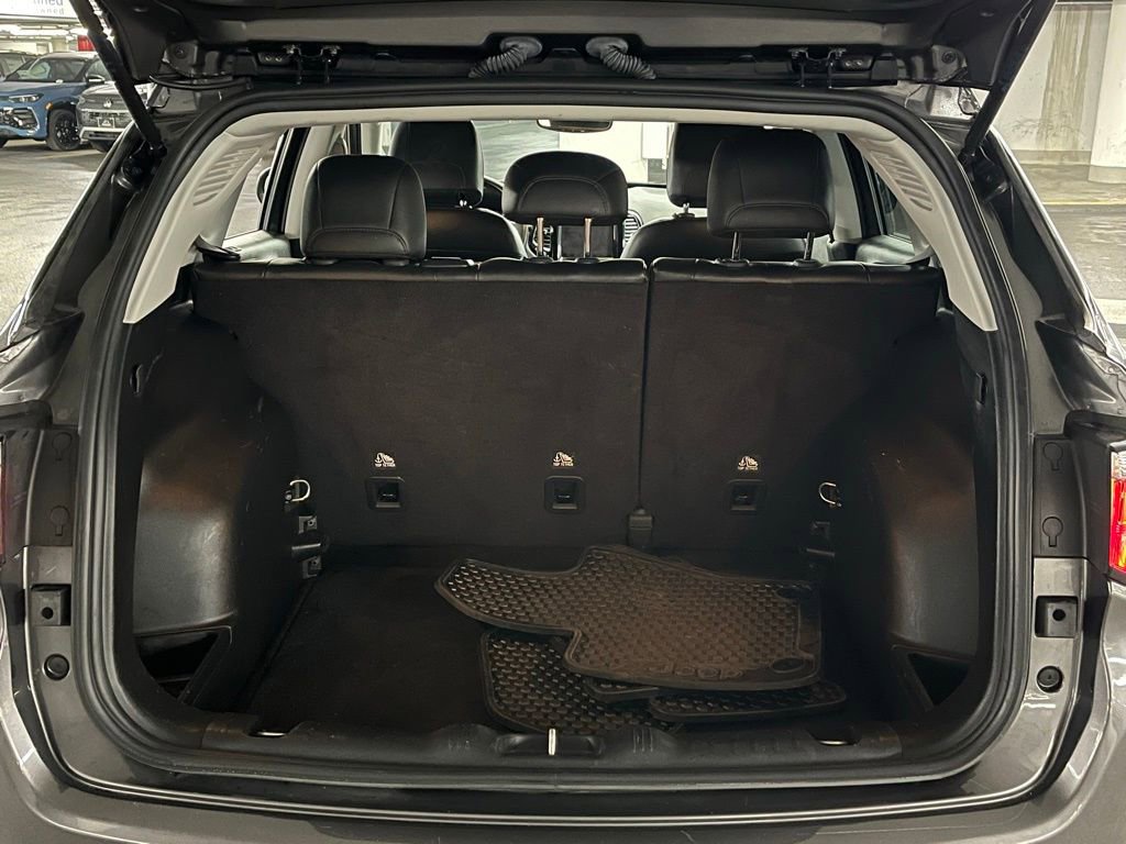 Used 2019 Jeep Compass Altitude image 32