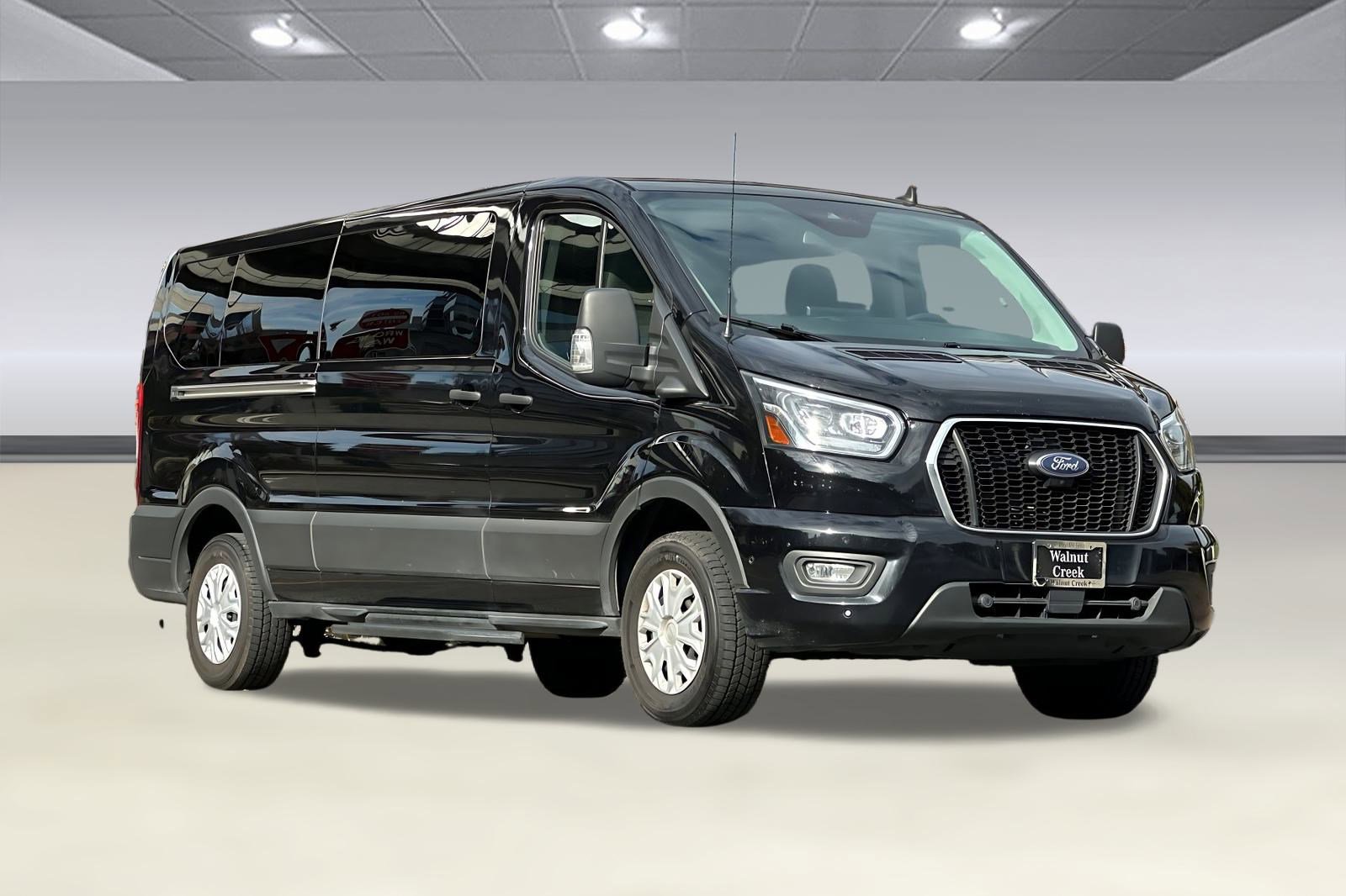 Used 2023 Ford Transit 350 XLT image 6