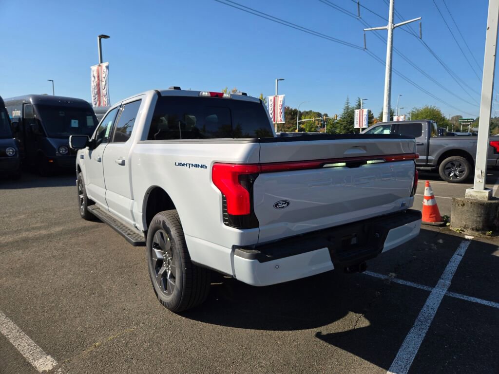 New 2025 Ford F150 Lightning Lariat AWD/4WD image 7