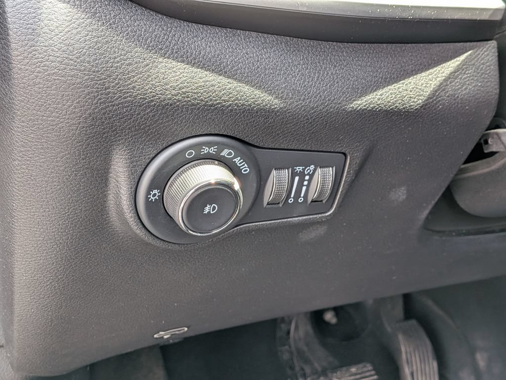 Used 2022 Jeep Compass Latitude w/ Convenience Group AWD/4WD image 14