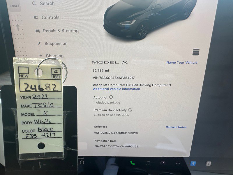 Used 2022 Tesla Model X image 4