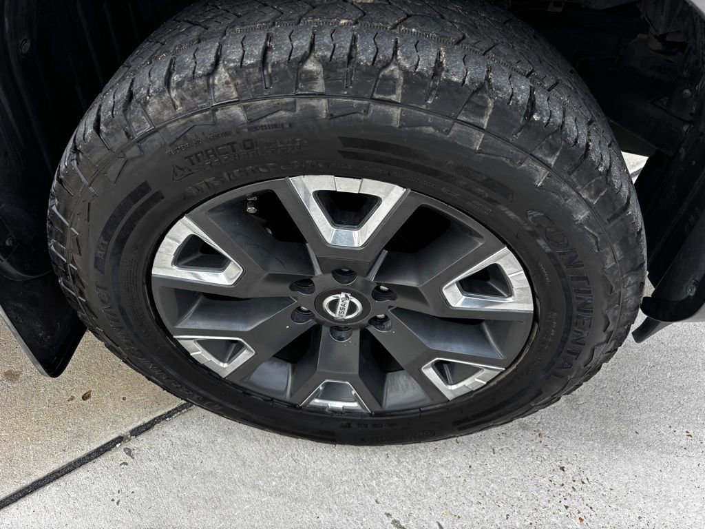 Used 2021 Nissan Titan Platinum Reserve w/ Moonroof Package image 22