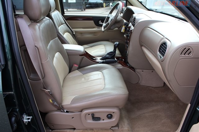Used 2004 GMC Envoy SLT AWD/4WD image 29